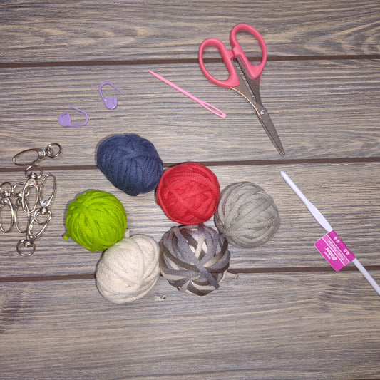 Diy crochet lip balm holder kit