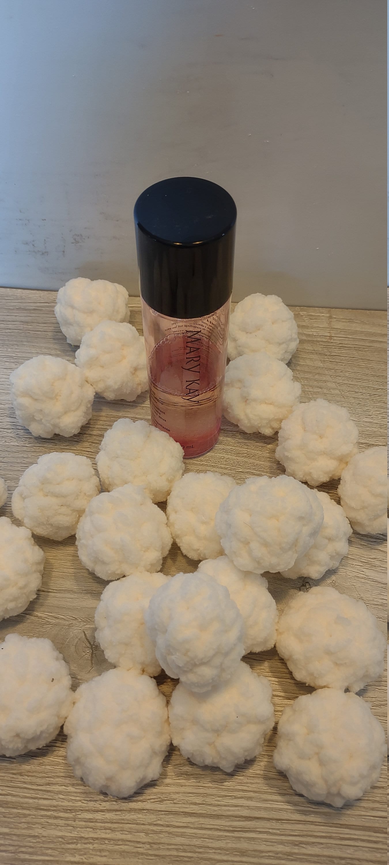Reusable faux cotton balls, sustainable faux cotton rounds, spa faux cotton balls, make-up removal balls