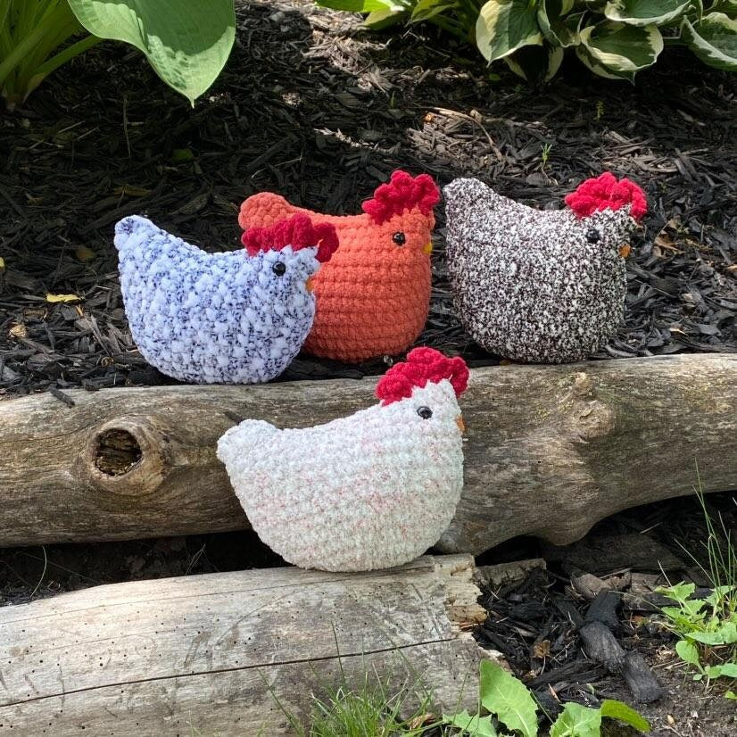 Farmhouse Chicken PDF Pattern (low sew only sewing on the beak)